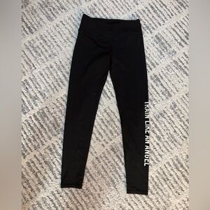 Victoria’s Secret sport athletic leggings train like an angel size M